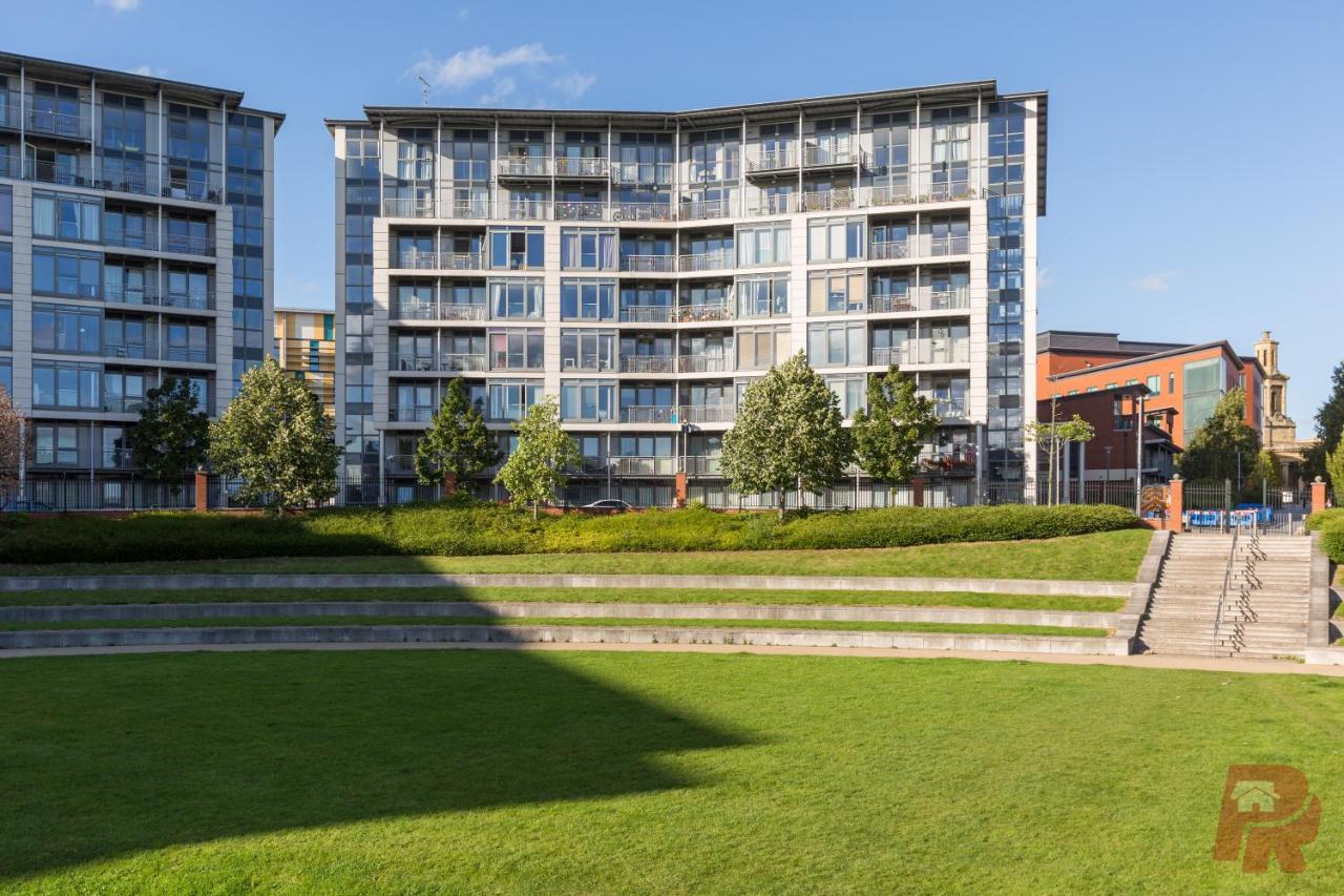 Birmingham City Apartment Skyline Views - Free Parking & Balcony Buitenkant foto